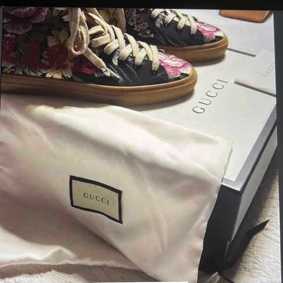 Gucci “love is blind” Men’s high top. NIOB - Picture 3 of 7